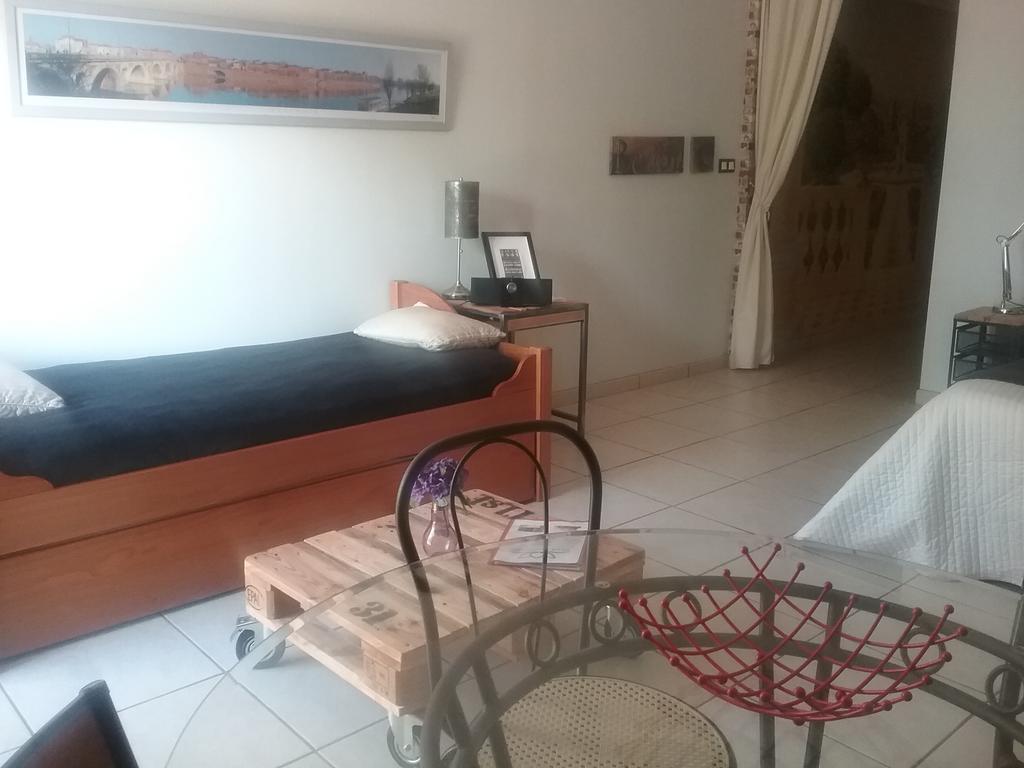 Latrape Villa Monplaisir מראה חיצוני תמונה