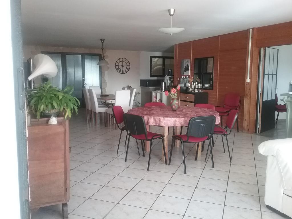 Latrape Villa Monplaisir מראה חיצוני תמונה